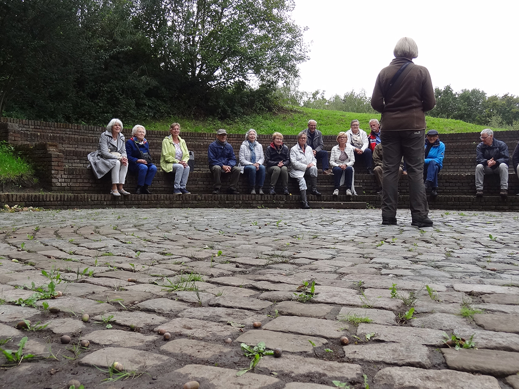  Uistapje 2017, rondleiding in de natuur en uitleg van de natuur. 